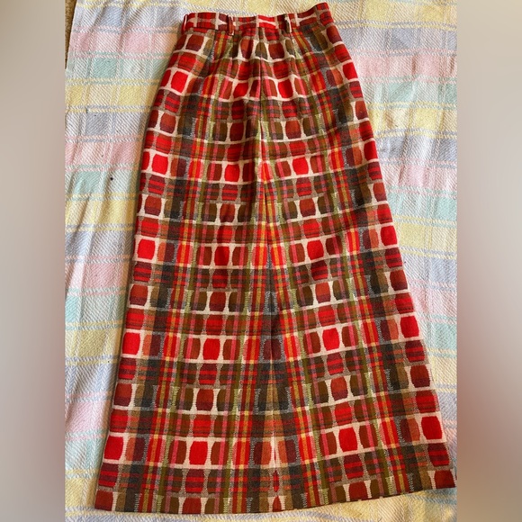 VTG wool plaid autumnal rainbow maxi skirt - Picture 3 of 6